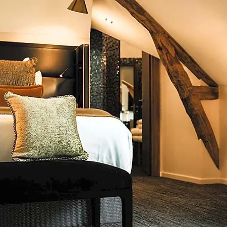 Chateau De Maraval 4* Saint-Cybranet